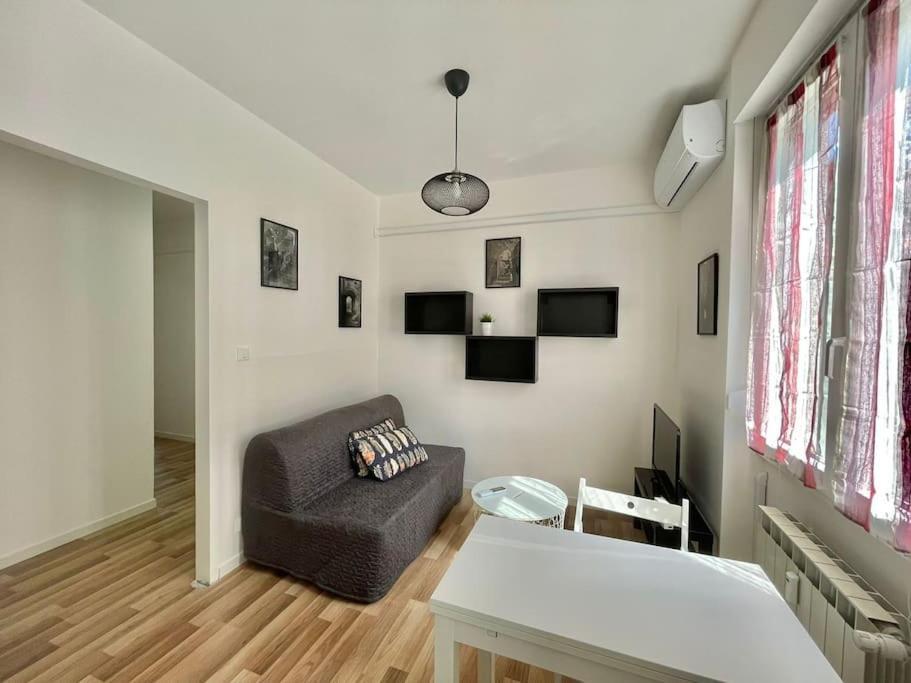Leia Home W/Private Parking In Old Town ترييستي المظهر الخارجي الصورة